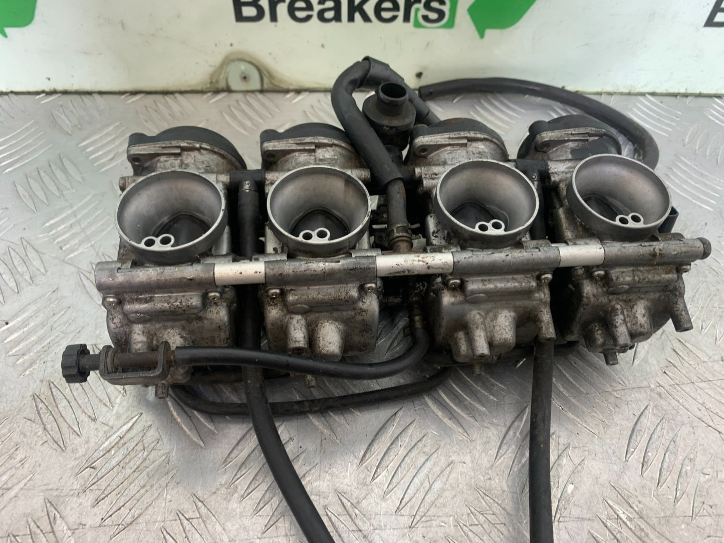 YAMAHA FZS600 FAZER 600 CARBS  YEAR 1998-2001 (CMB1267)