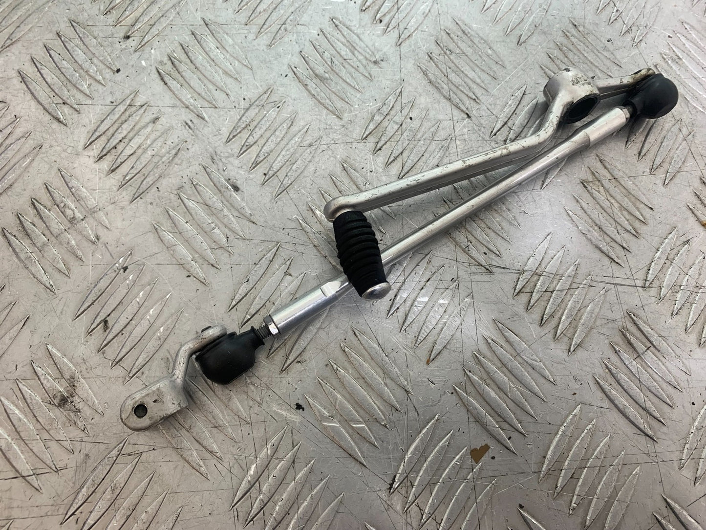 YAMAHA YZF R1 14 B BIG BANG GEAR LEVER  2009-14 (CMB1175)