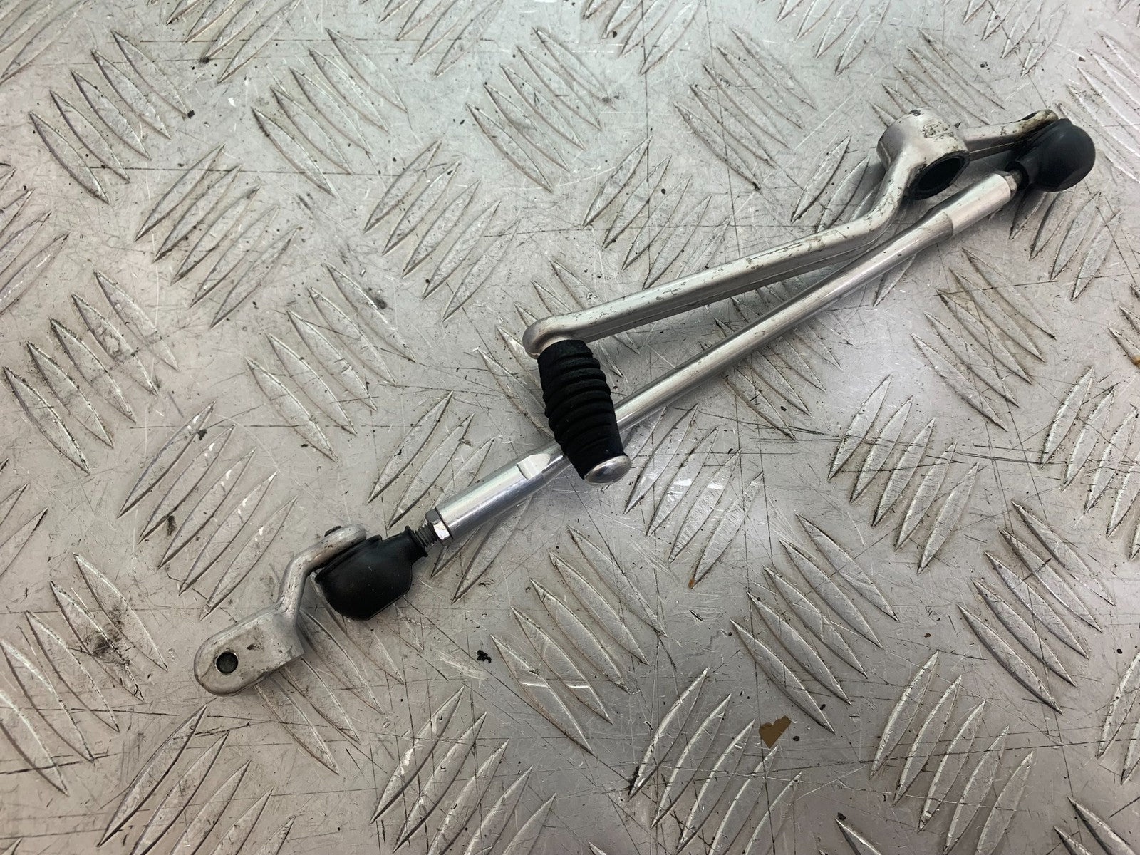 YAMAHA YZF R1 14 B BIG BANG GEAR LEVER  2009-14 (CMB1175)
