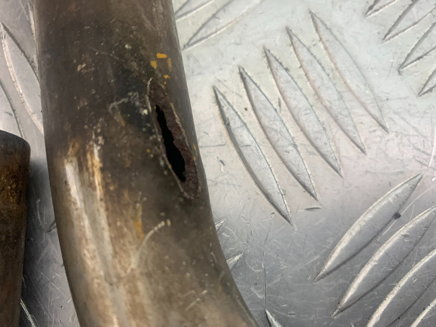 KAWASAKI GT550 GT 550 EXHAUST (SOLD AS PARTS)    YEAR 1984-87 (CMB1141)