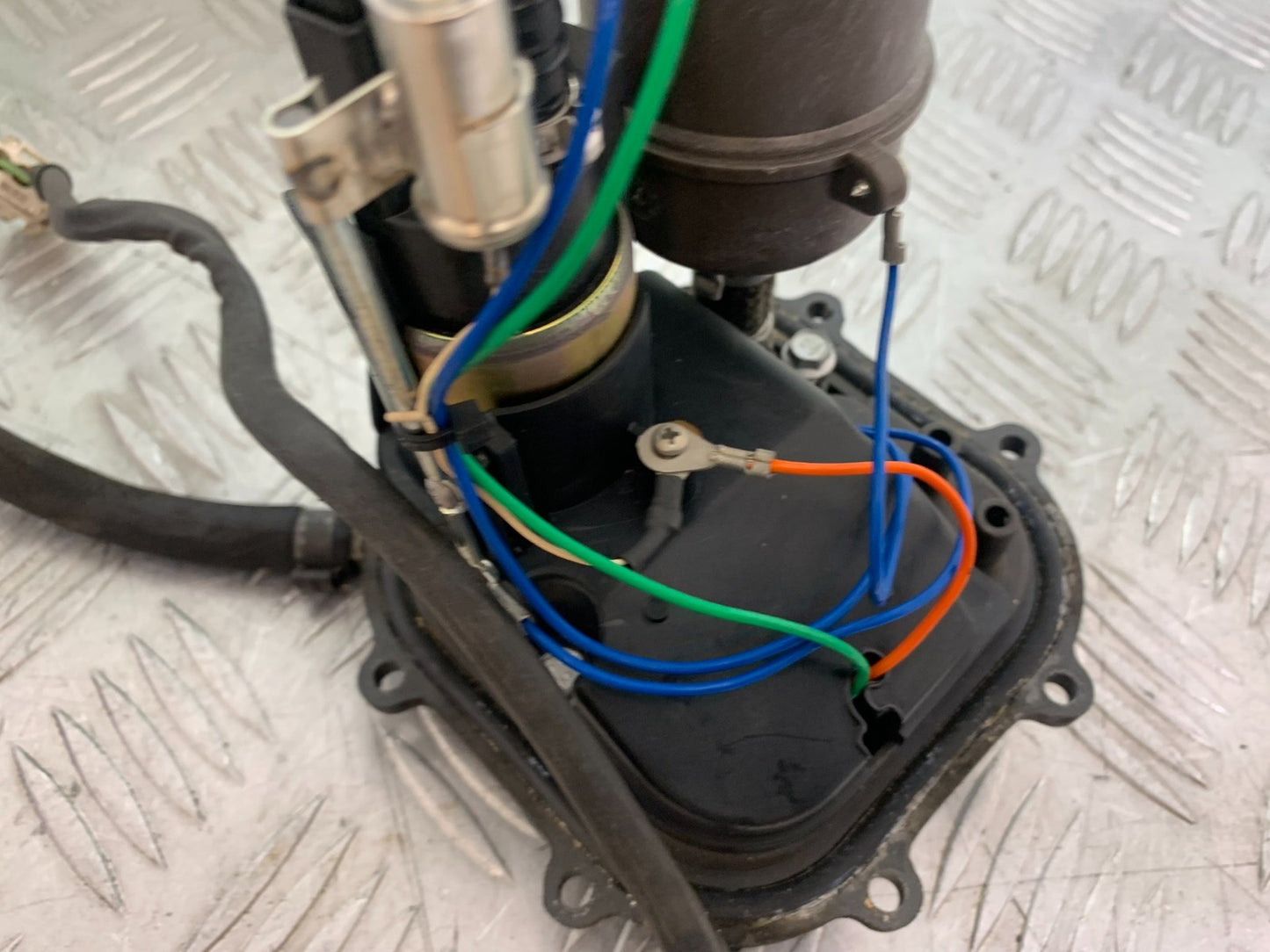 APRILIA RSV1000 RSV 1000 MILLE PETROL PUMP  1998- 2003 (CMB1184)