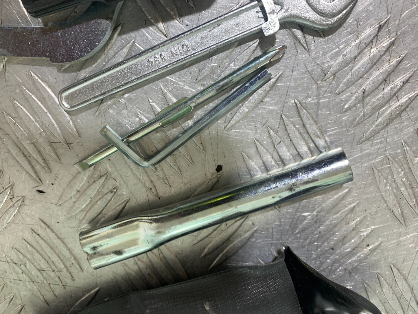APRILIA RSV4 FACTORY TOOL KIT  YEAR 2009-2012 (CMB1224)