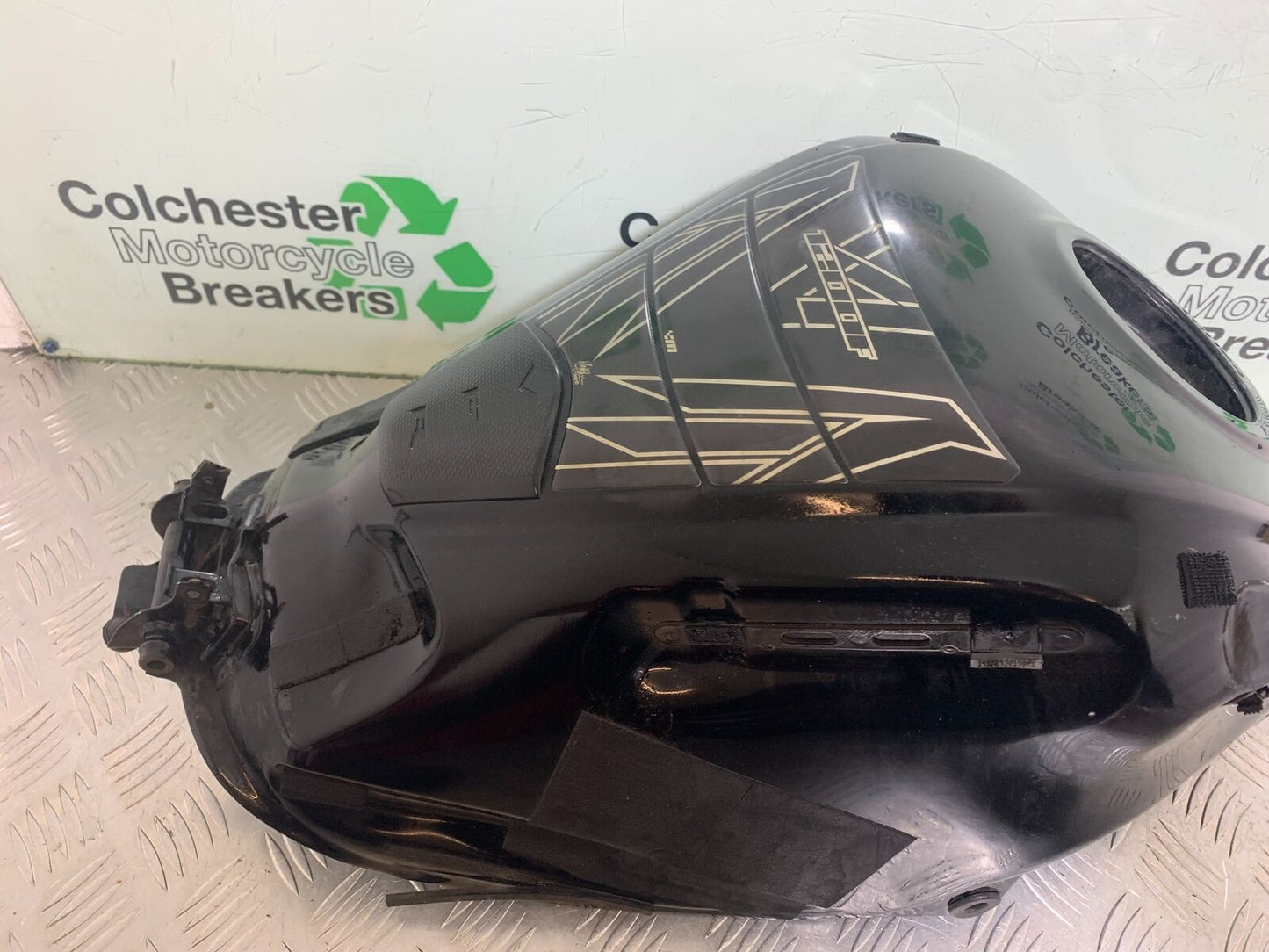 HONDA VFR1200 VFR 1200 FA PETROL TANK  YEAR 2010-11 CMB1088)