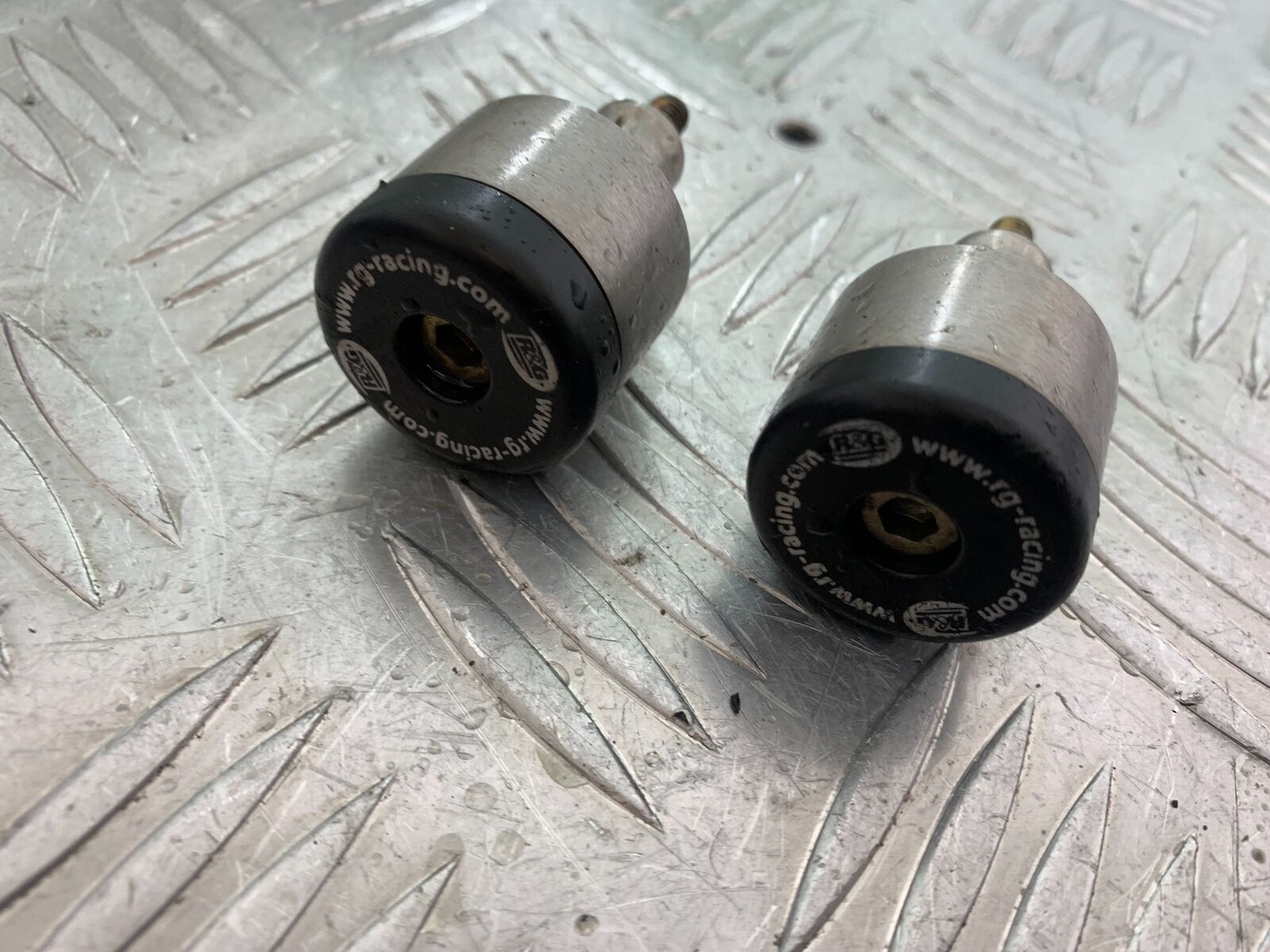SUZUKI SV1000 SV 1000 K4 R&G BAR END WEIGHTS  YEAR 2003-2007 (CMB1042)