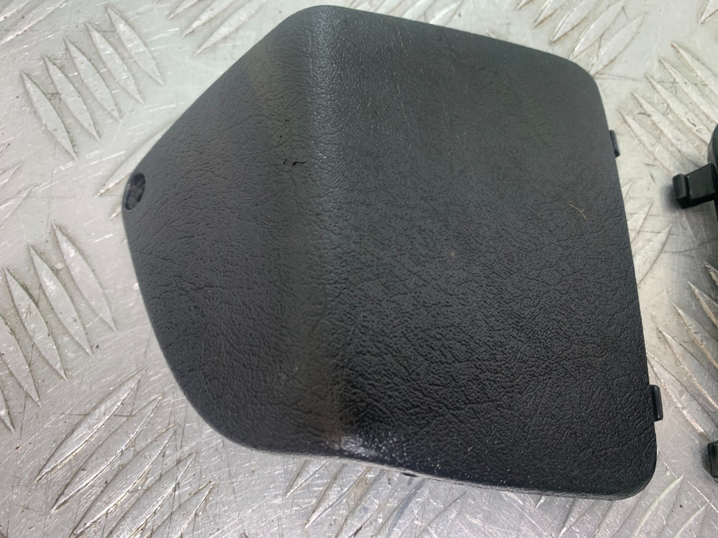 PIAGGIO VESPA GTS 125 LEFT & RIGHT INFILLS YEAR 2009-14  (CMB1261)