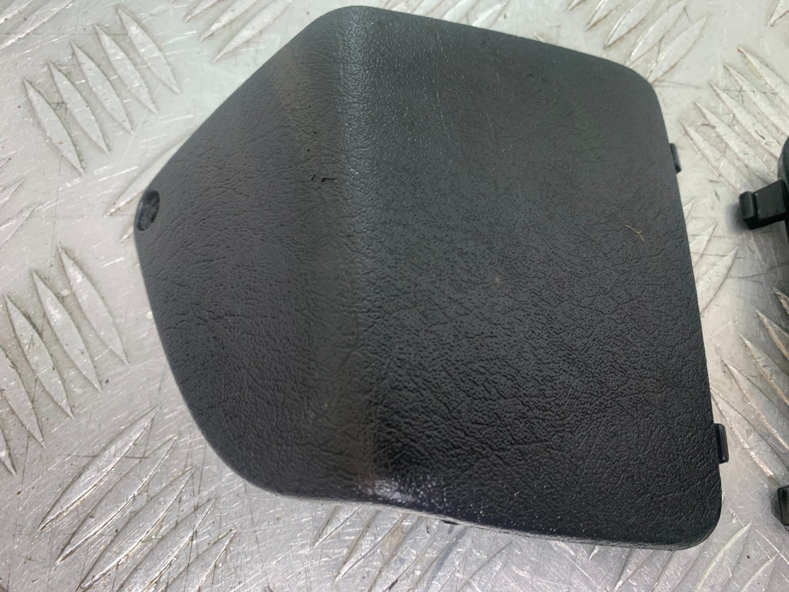PIAGGIO VESPA GTS 125 LEFT & RIGHT INFILLS YEAR 2009-14  (CMB1261)