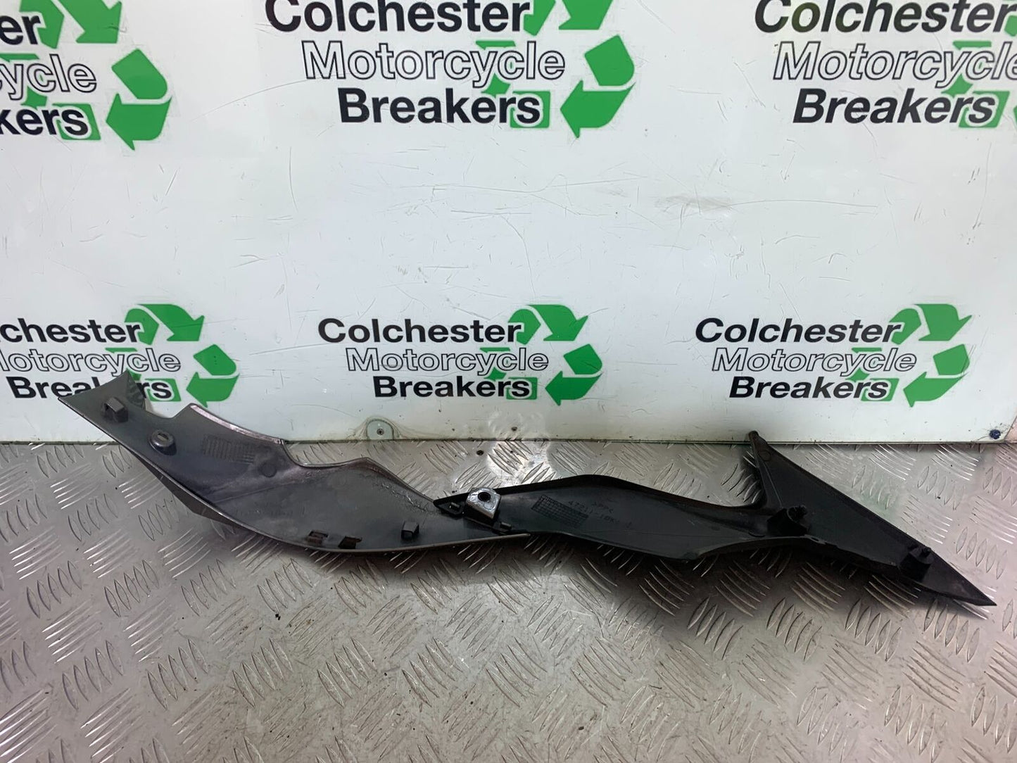 SUZUKI SV650 X SV 650 X LEFT SIDE FAIRING PANEL   YEAR 2018-2022  (CMB1081)