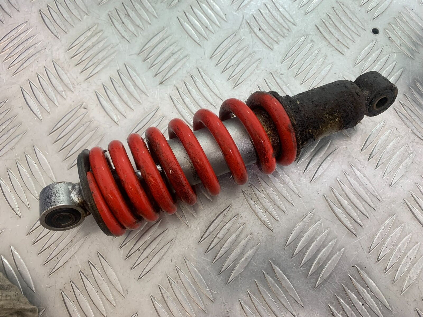 HONDA CBR125 CBR 125 REAR SHOCK YEAR 2004-06  (CMB1040)