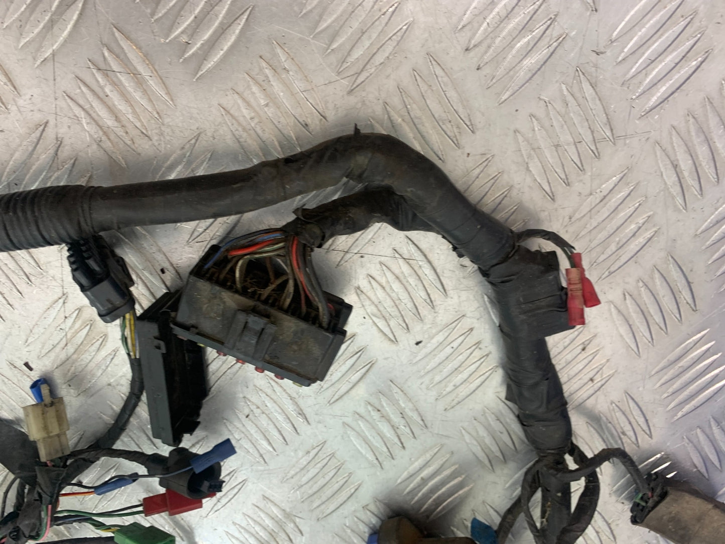 HONDA VFR750 VFR 750 F WIRING LOOM YEAR 1994-1997 (CMB1156)