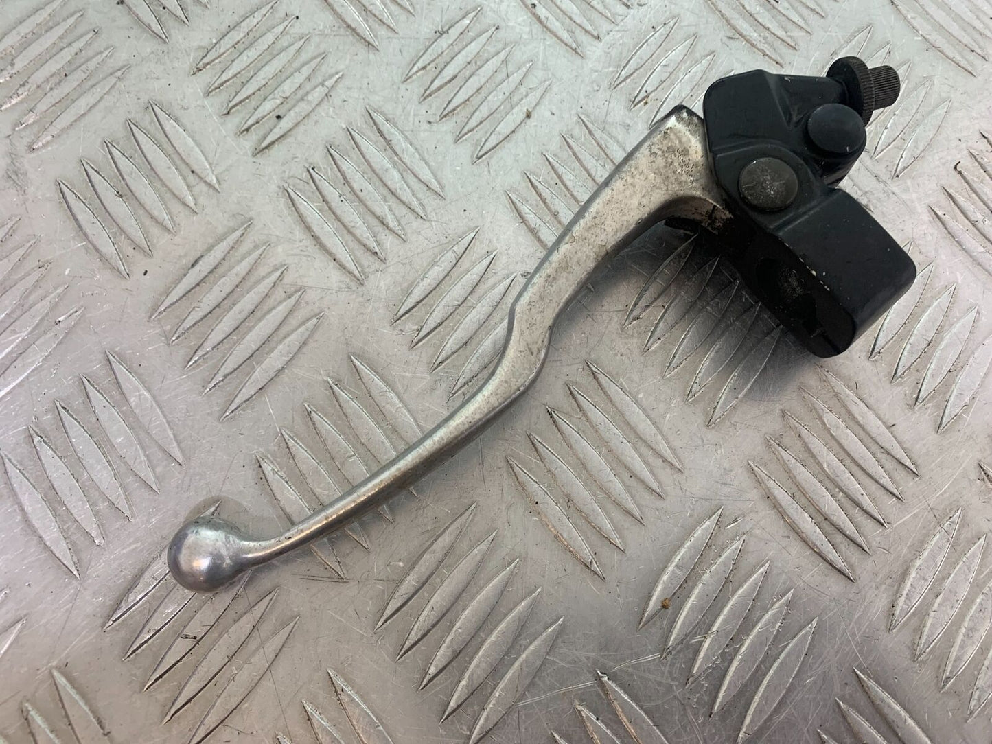 YAMAHA YZF600 YZF 600 THUNDERCAT CLUTCH LEVER & BRACKET 1996-2003 (CMB1134)