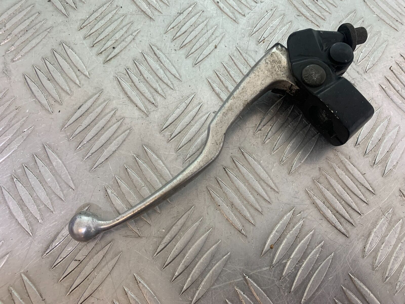 YAMAHA YZF600 YZF 600 THUNDERCAT CLUTCH LEVER & BRACKET 1996-2003 (CMB1134)