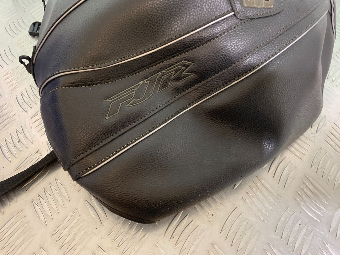 YAMAHA FJR1300 FJR 1300 BAGSTER TANK BAG  YEAR 2001-05 (CMB1005)