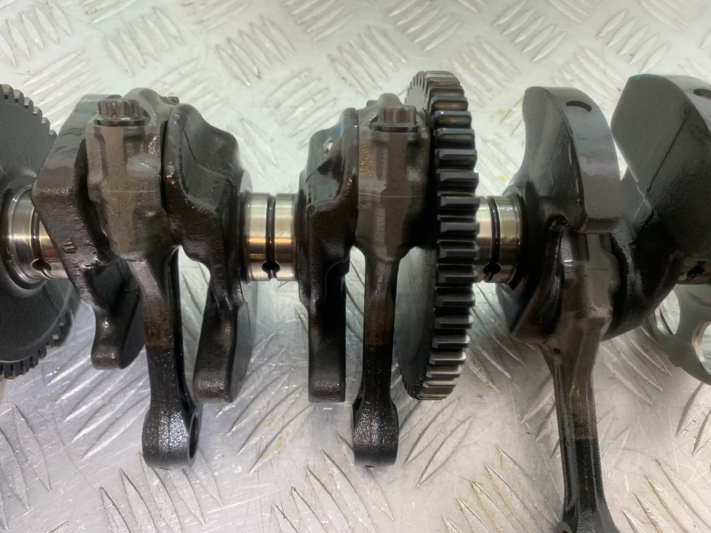 HONDA CBR1000 rr FIREBLADE CRANKSHAFT AND RODS    2008-2011 (CMB1253)
