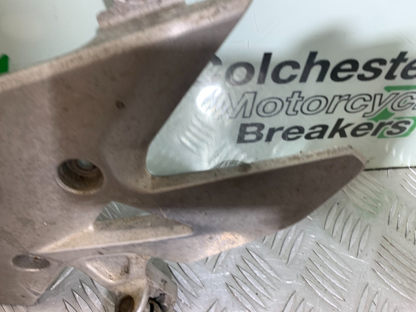 HONDA CBR500R CBR 500 R FRONT LEFT HANGER  YEAR 2012-16 (CMB1151)