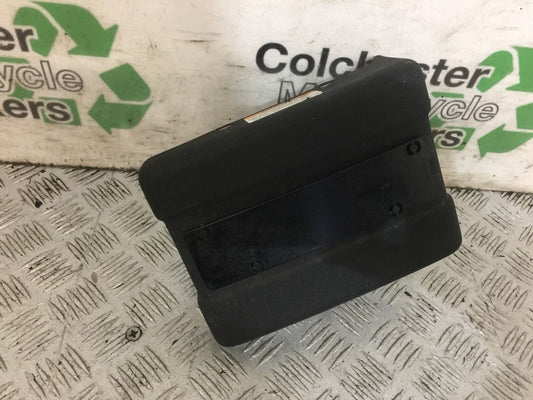 HARLEY DAVIDSON FAT BOB FXDF RIGHT SEAT PANEL  YEAR 2009  (STOCK 806)