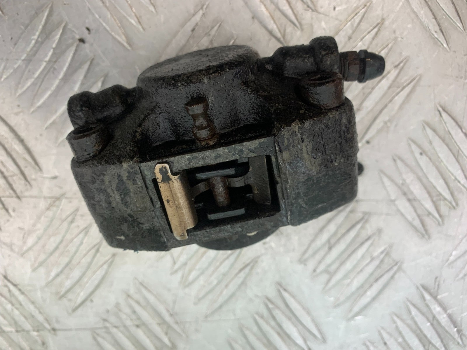 PIAGGIO VESPA GTS 125 REAR CALIPER YEAR 2009-2014  (CMB1261)