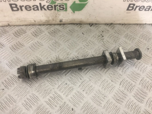 KAWASAKI ZX9R ZX9 E1 REAR WHEEL SPINDLE  YEAR 2000 (STOCK 816)