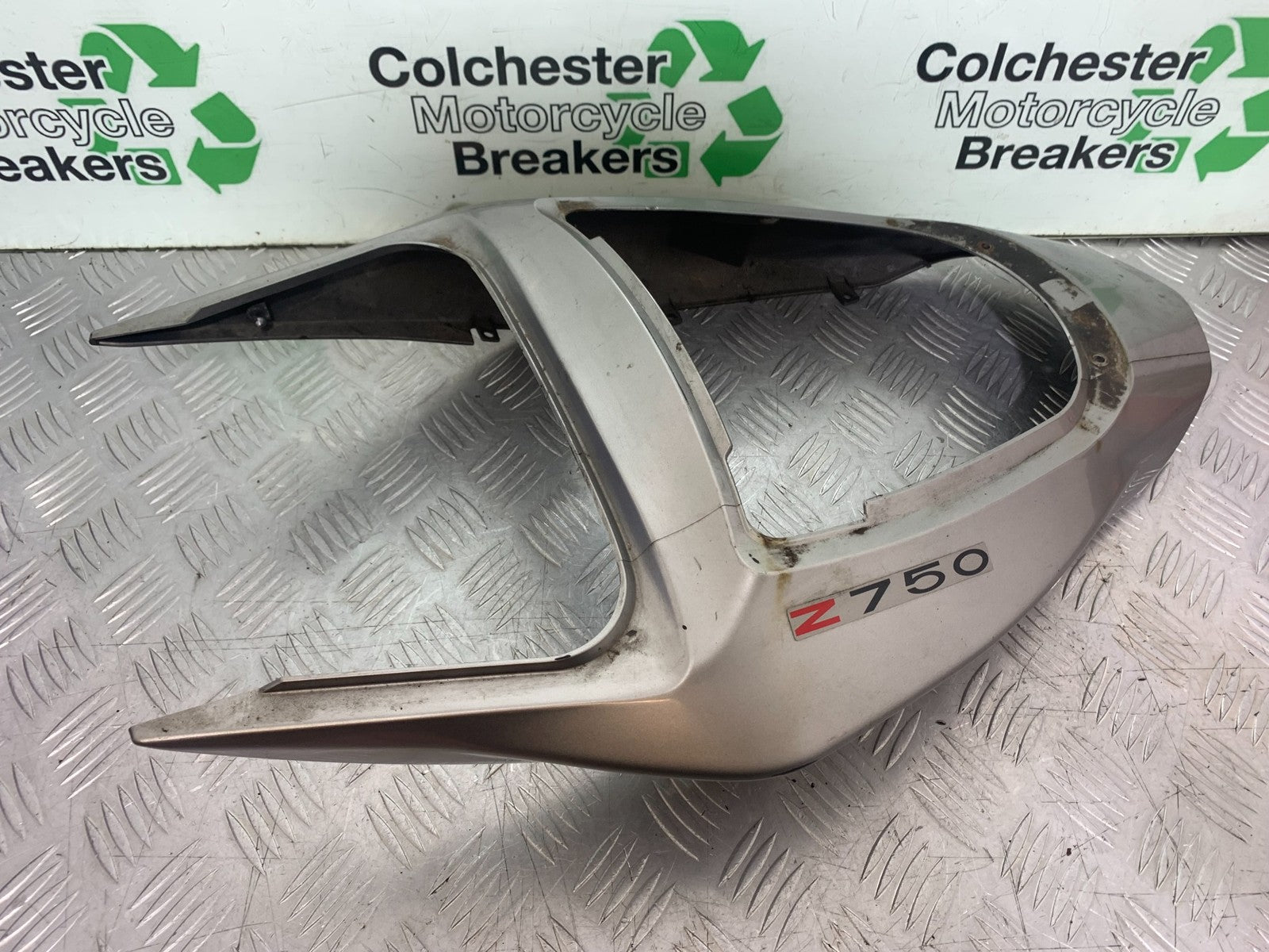 KAWASAKI Z750 Z 750 TAIL PIECE SEAT UNIT  YEAR 2004-2006  (CMB1234)