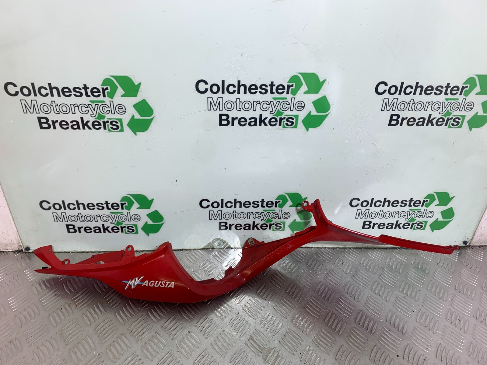 MV AGUSTA 800 F3 RIGHT SEAT PANEL   YEAR 2013-2016 (CMB1152)