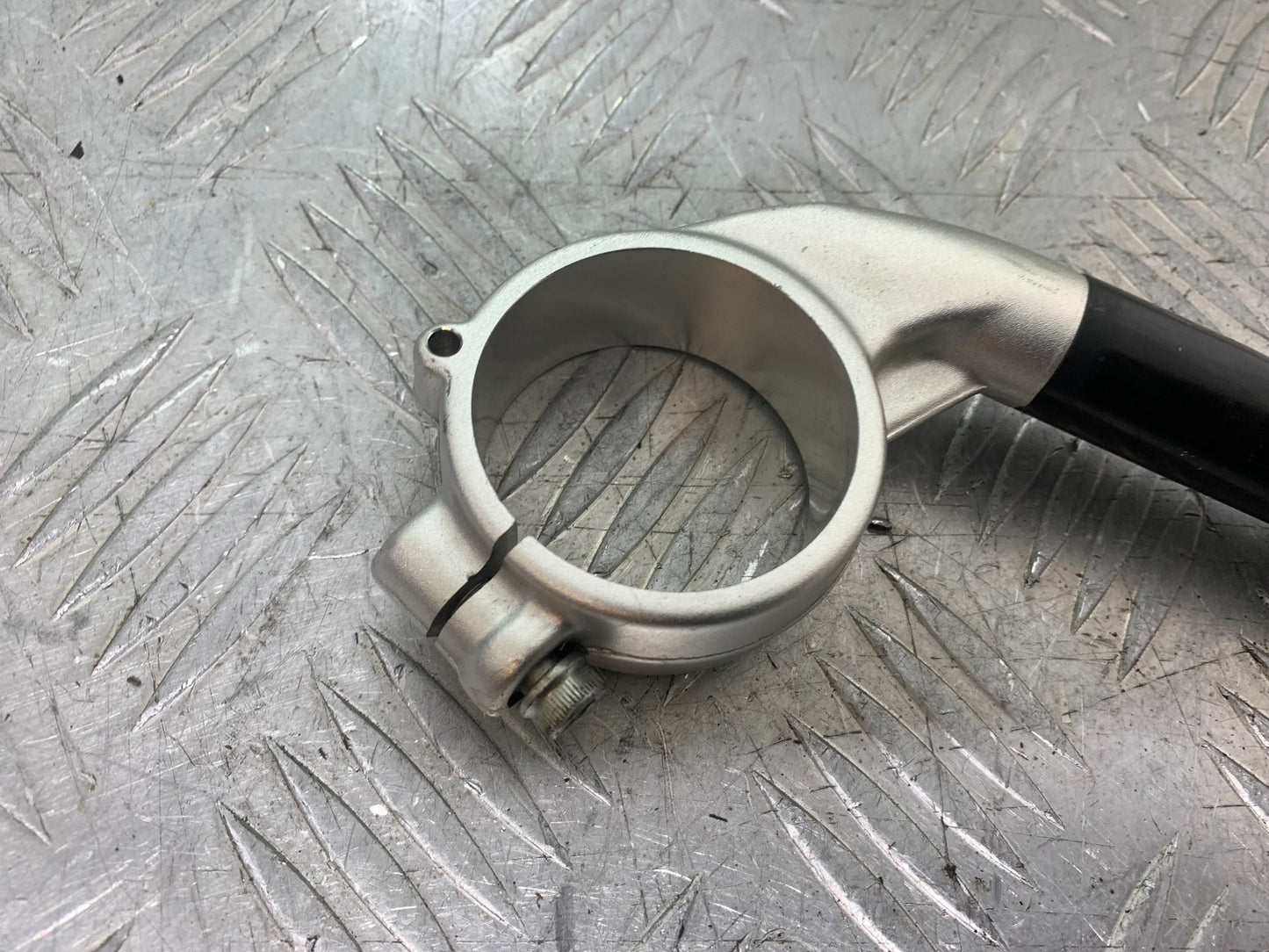 MV AGUSTA 675 F3 RIGHT HANDLEBAR YEAR 2012-2016 (CMB1302)