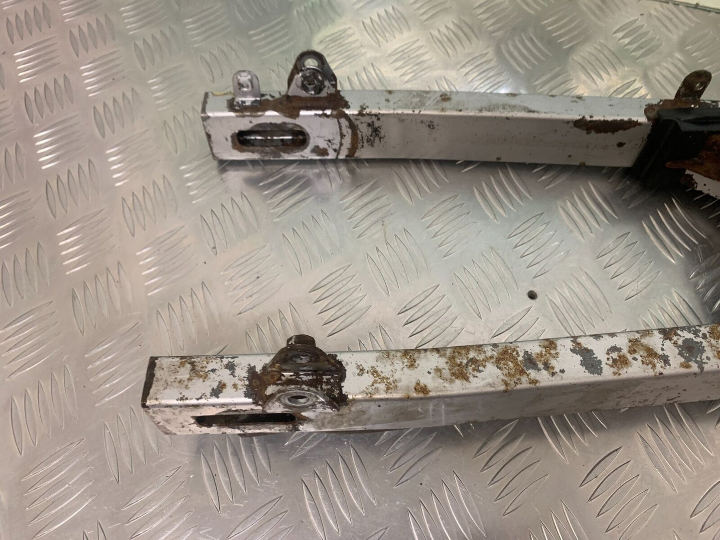 HONDA CB350 S CB 350 S SWINGARM  YEAR 1986-1990 (STOCK 948)