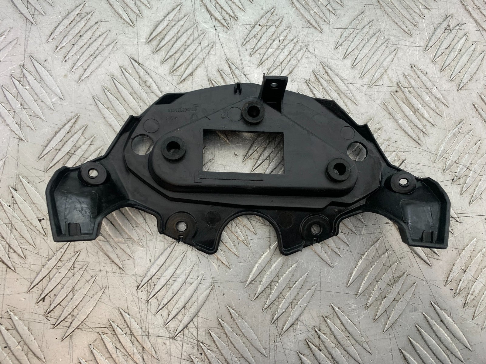 BENELLI BN125 BN 125 SPEEDO SURROUND   YEAR 2018-2021 (CMB1245)