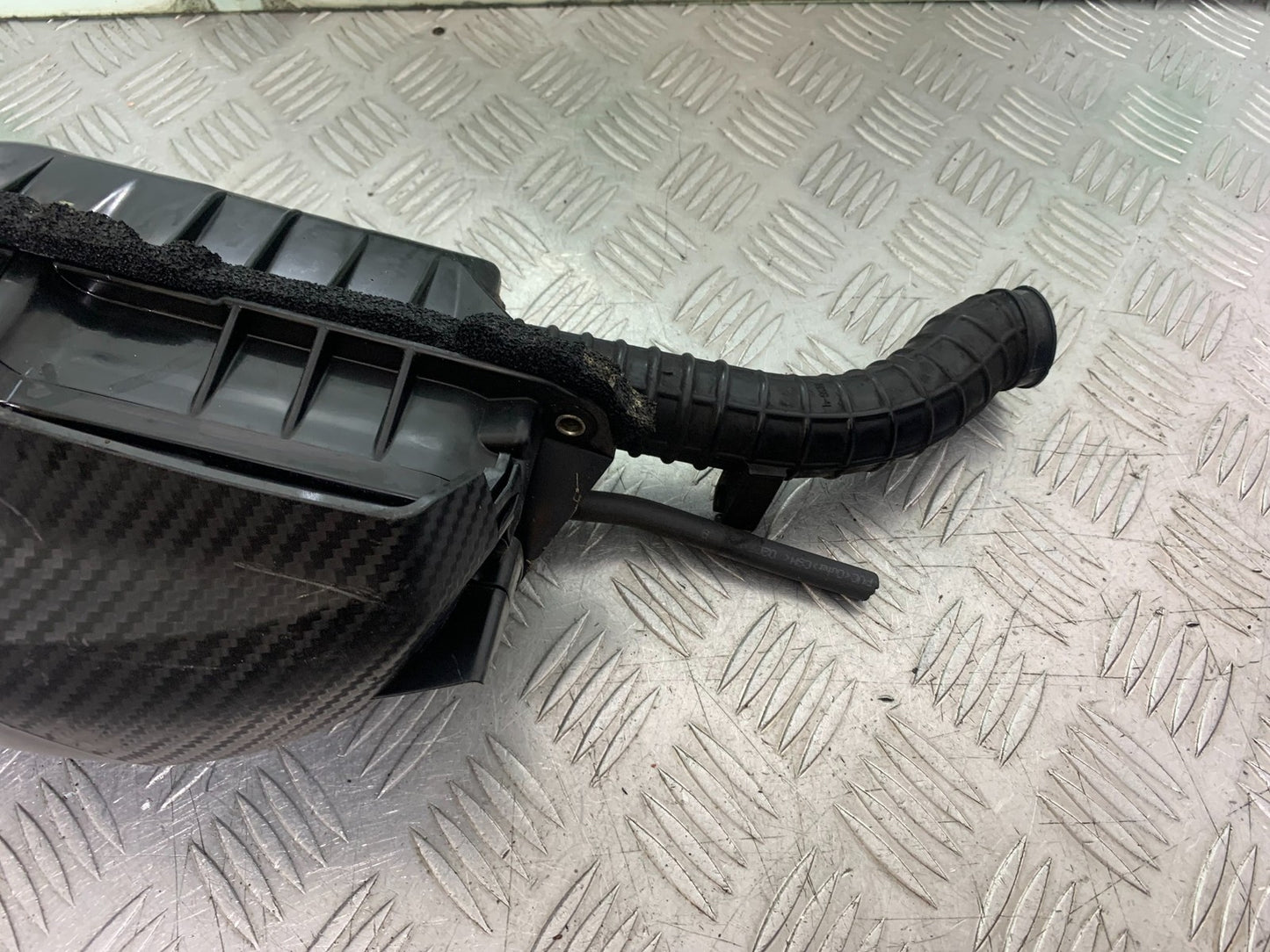 YAMAHA NMAX-125 N MAX 125 AIRBOX  YEAR 2015-2020  (CMB1231)