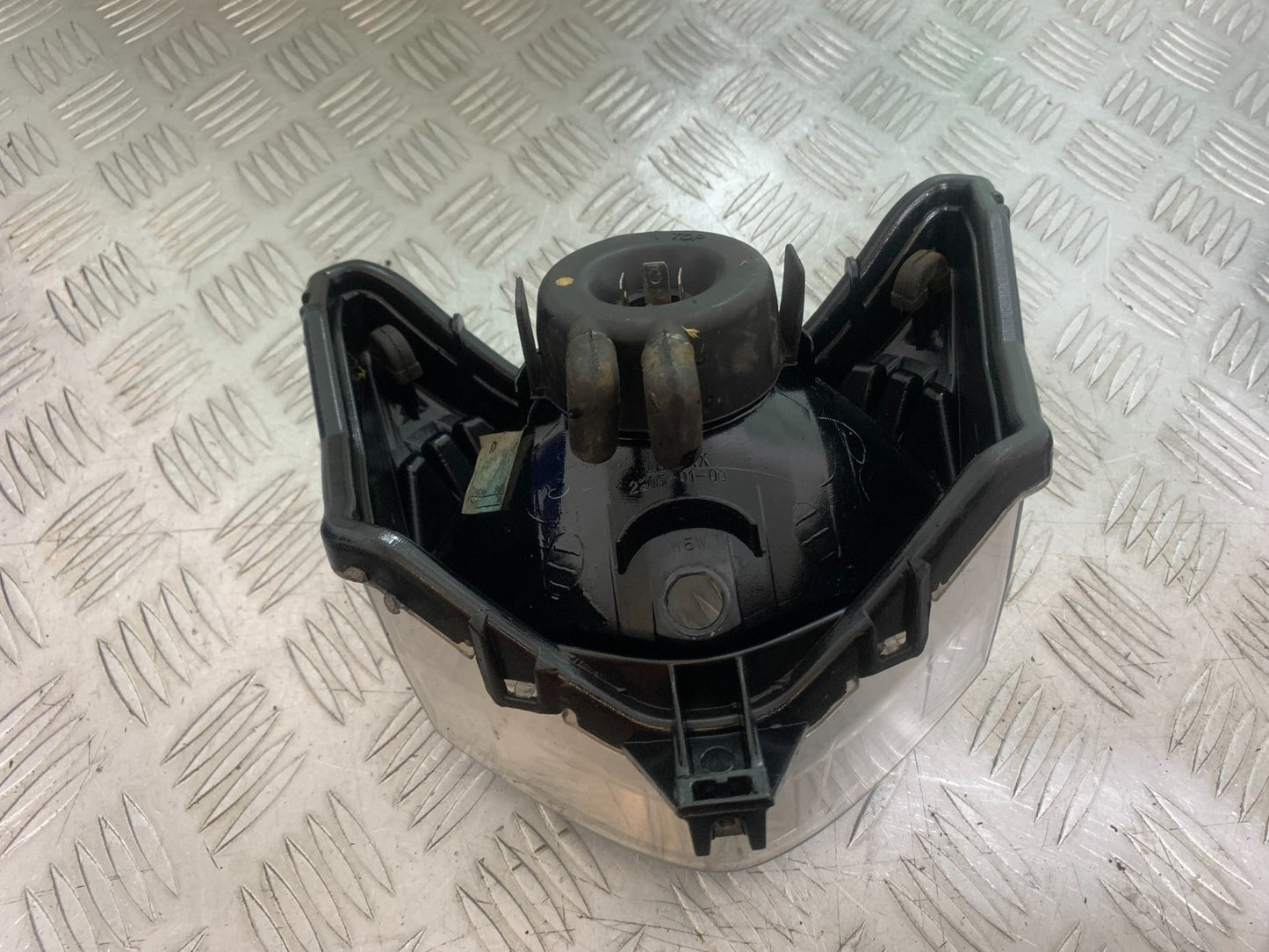 HONDA CBF125 CBF 125 HEADLIGHT   YEAR 2009-14 (CMB1182)