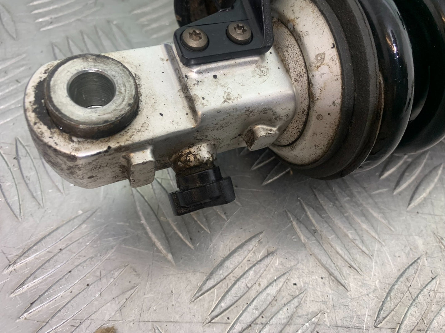 BMW R1200 R 1200 GS REAR SHOCK  YEAR 2013-2016 (CMB1257)