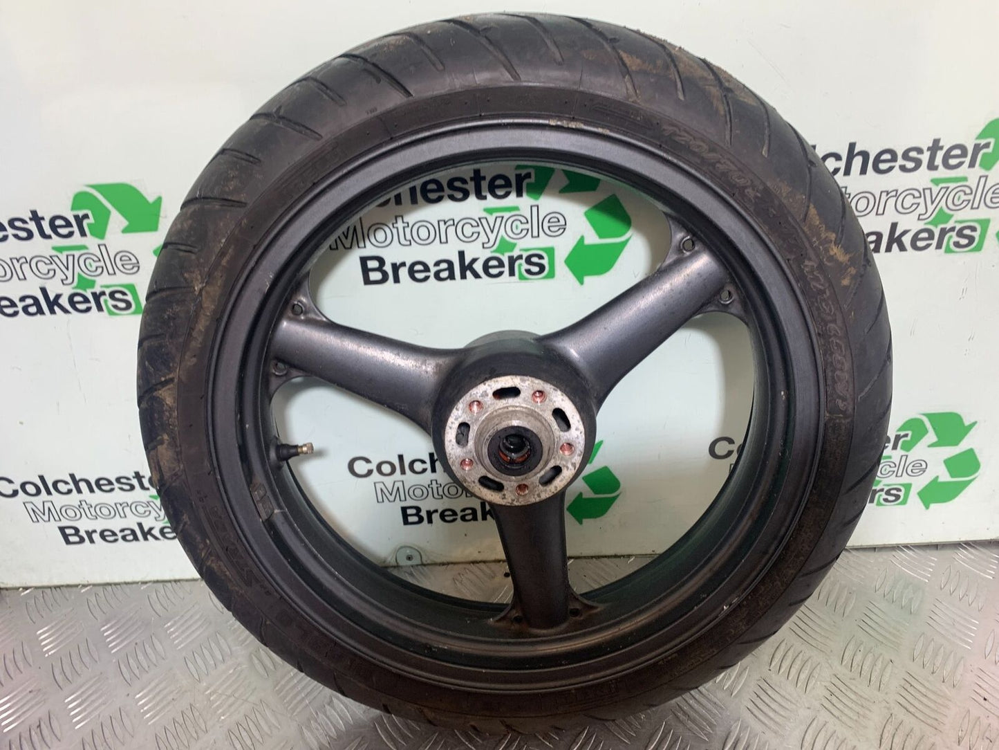 KAWASAKI Z750 ZR750 ZR-7S FRONT WHEEL   YEAR 1999-05 (CMB1135)