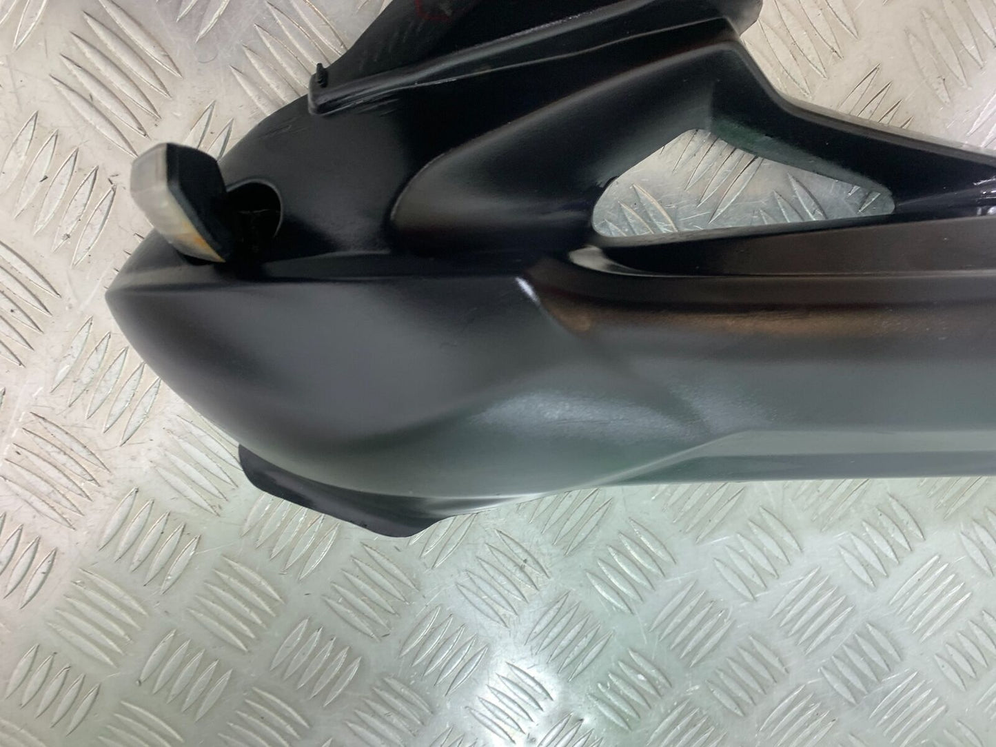 TRIUMPH TIGER 800 RIGHT FAIRING PANEL YEAR 2011-2014 (CMB1113)