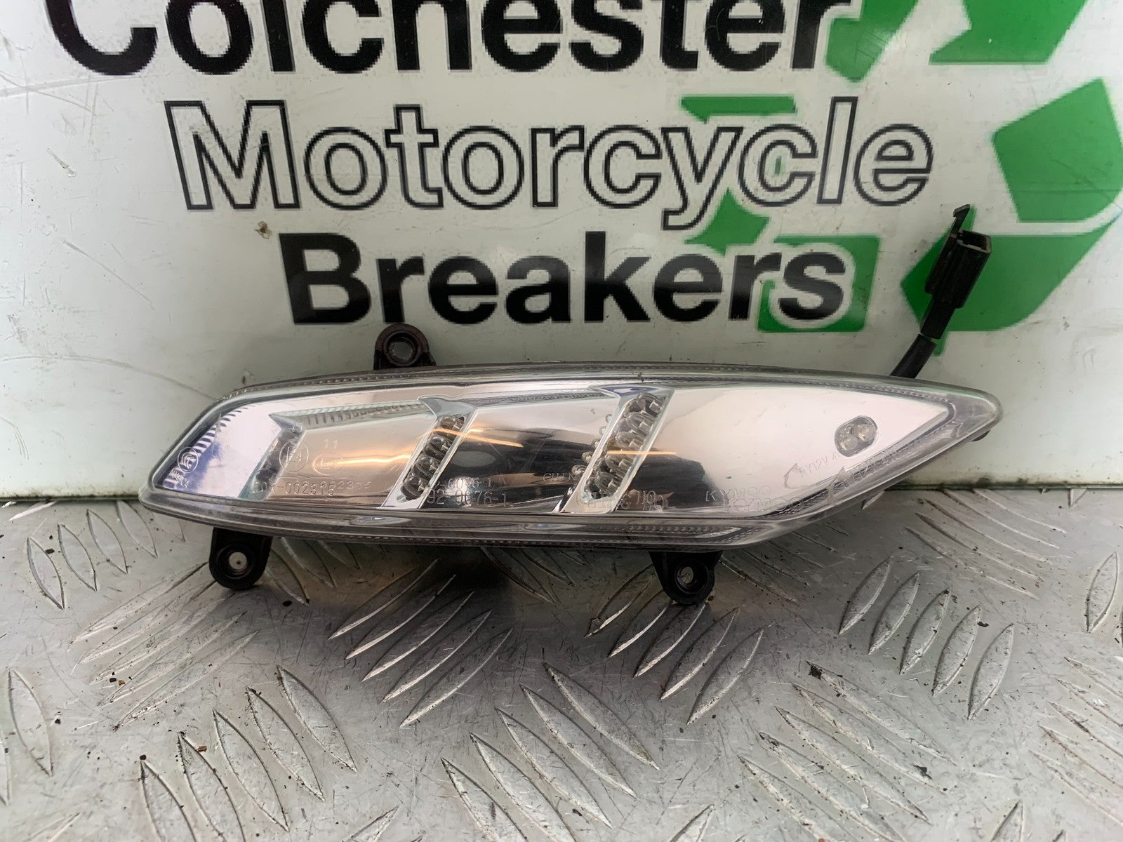 KYMCO CK1 125 FRONT LEFT INDICATOR YEAR 2014 - 2016 (CMB1181)