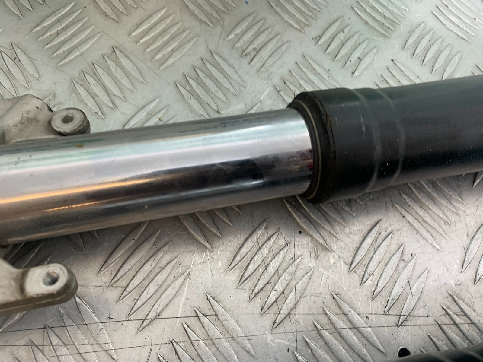 KTM 990 SUPER DUKE FORKS  YEAR 2007-2011  (CMB1207)