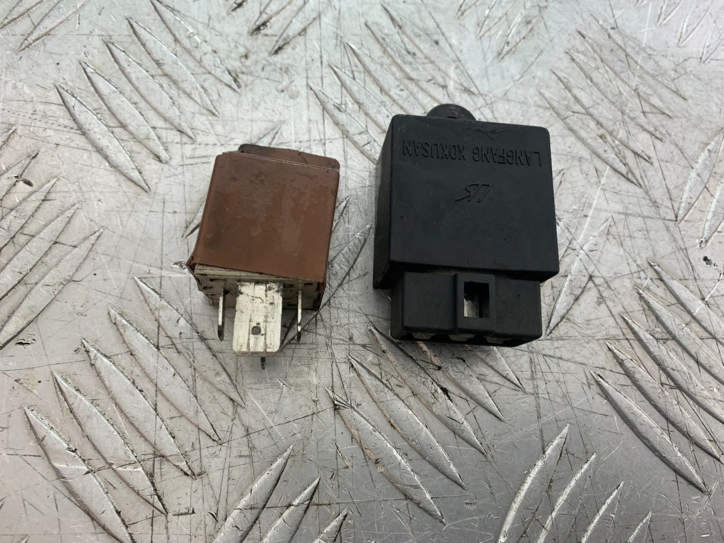 PIAGGIO VESPA LX50 LX S 50 RELAYS YEAR 2007-2016 (CMB1290)
