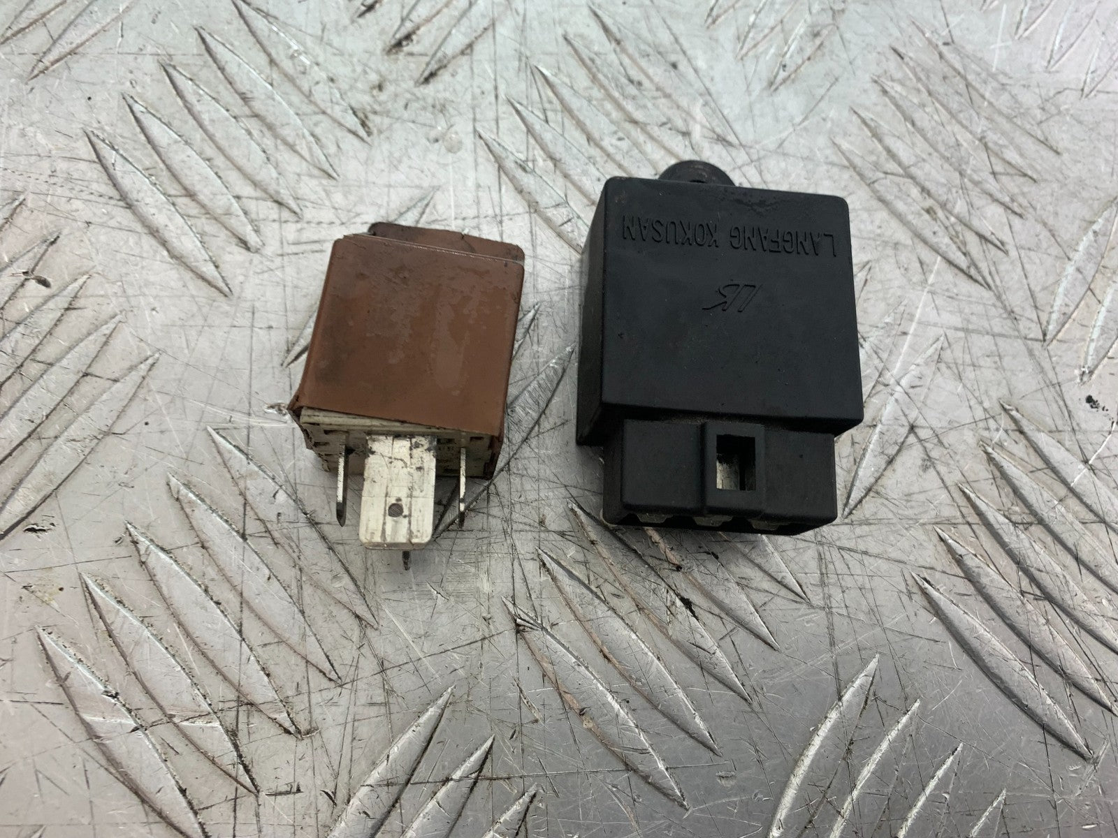 PIAGGIO VESPA LX50 LX S 50 RELAYS YEAR 2007-2016 (CMB1290)
