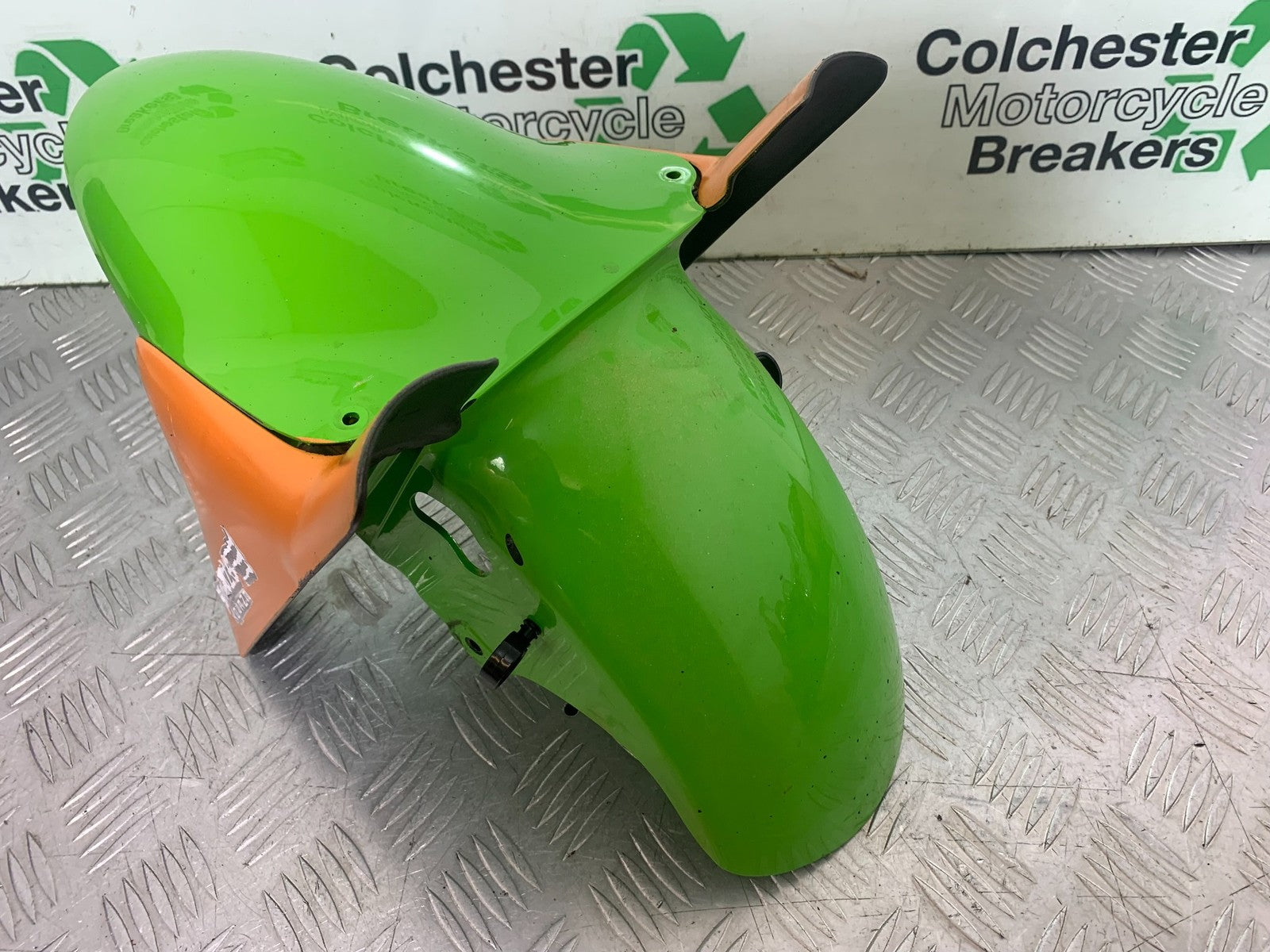 KAWASAKI ZX9R ZX9 E1 FRONT MUDGUARD  YEAR 2000-01 (CMB1171)