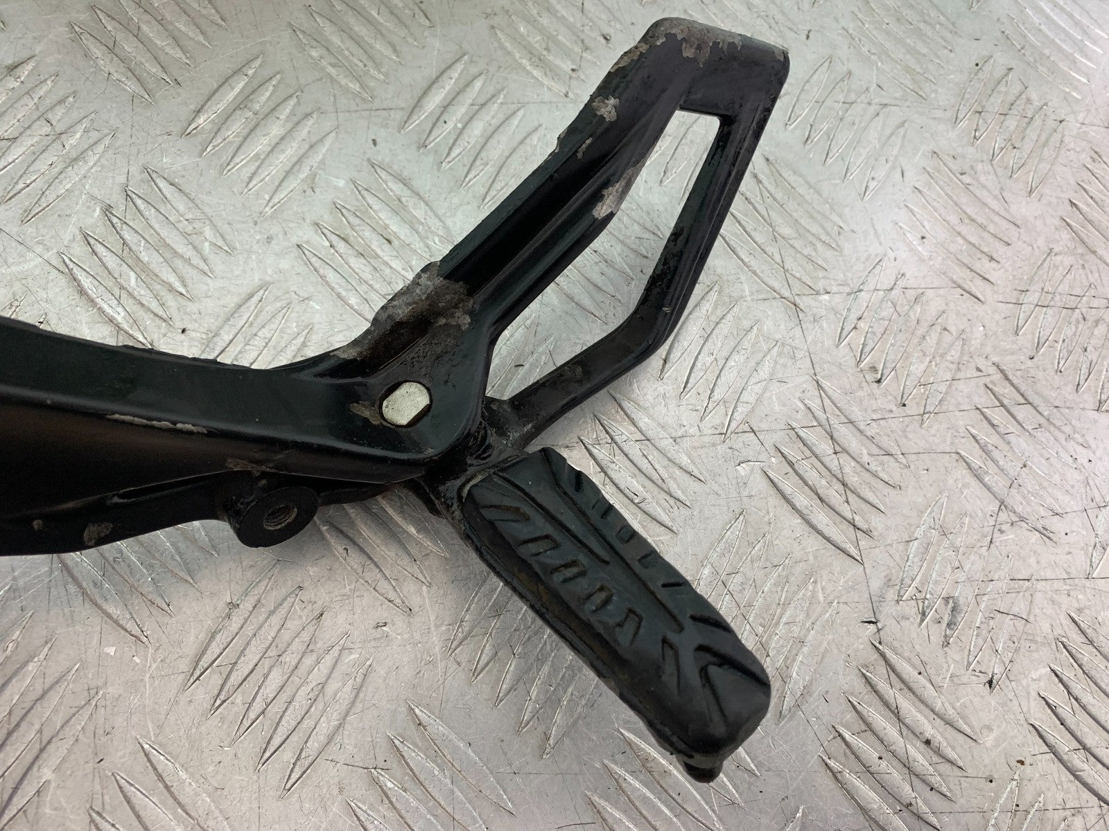KTM RC125 RC 125 FRONT LEFT HANGER  YEAR 2017-2022 (CMB 1244)