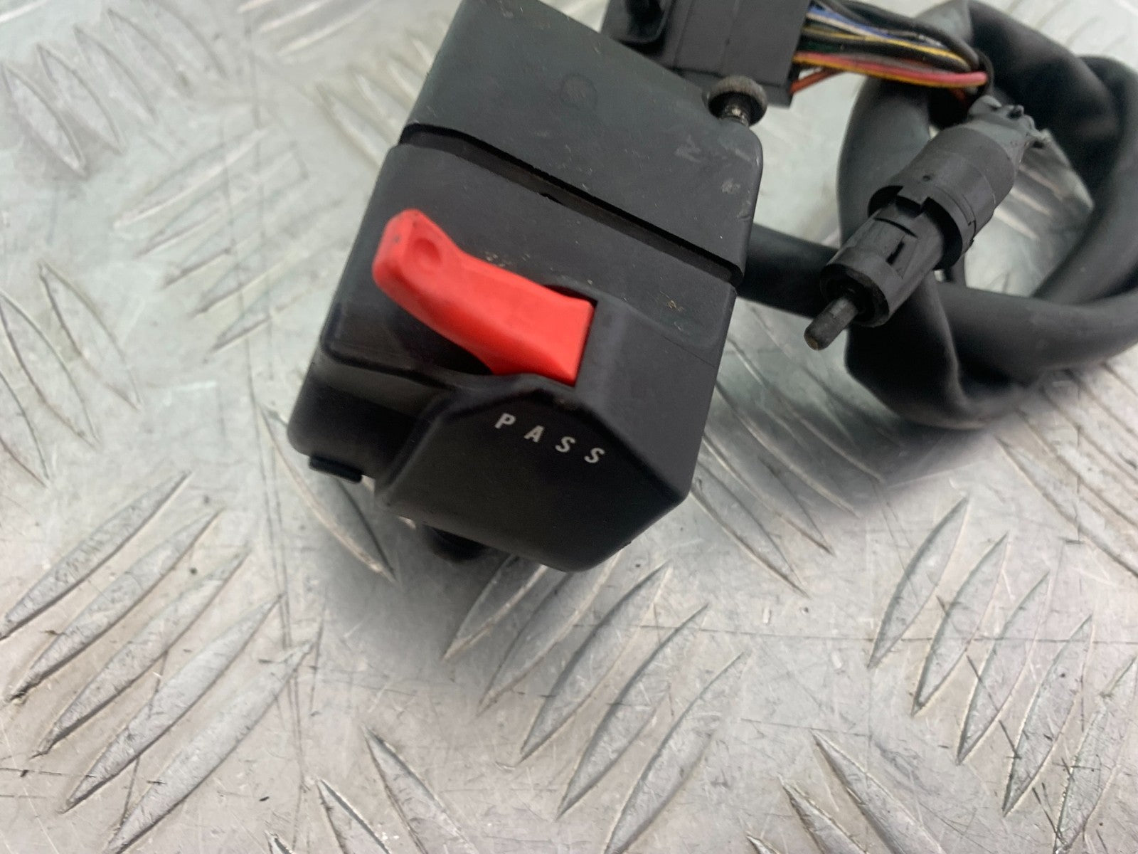 TRIUMPH 675 STREET TRIPLE LEFT SWITCH GEAR   2013-2016 (CMB1186)