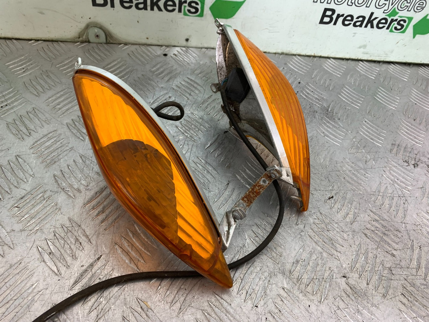 HONDA XL125 VARADERO REAR INDICATORS YEAR 2001-2006  (CMB1304)