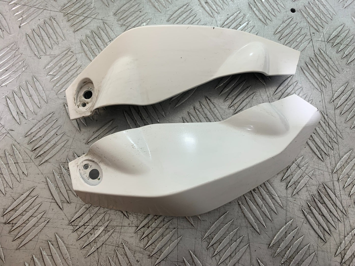 KTM DUKE 125 LEFT AND RIGHT TOP FAIRINGS  YEAR 2012-2016 (CMB1317)