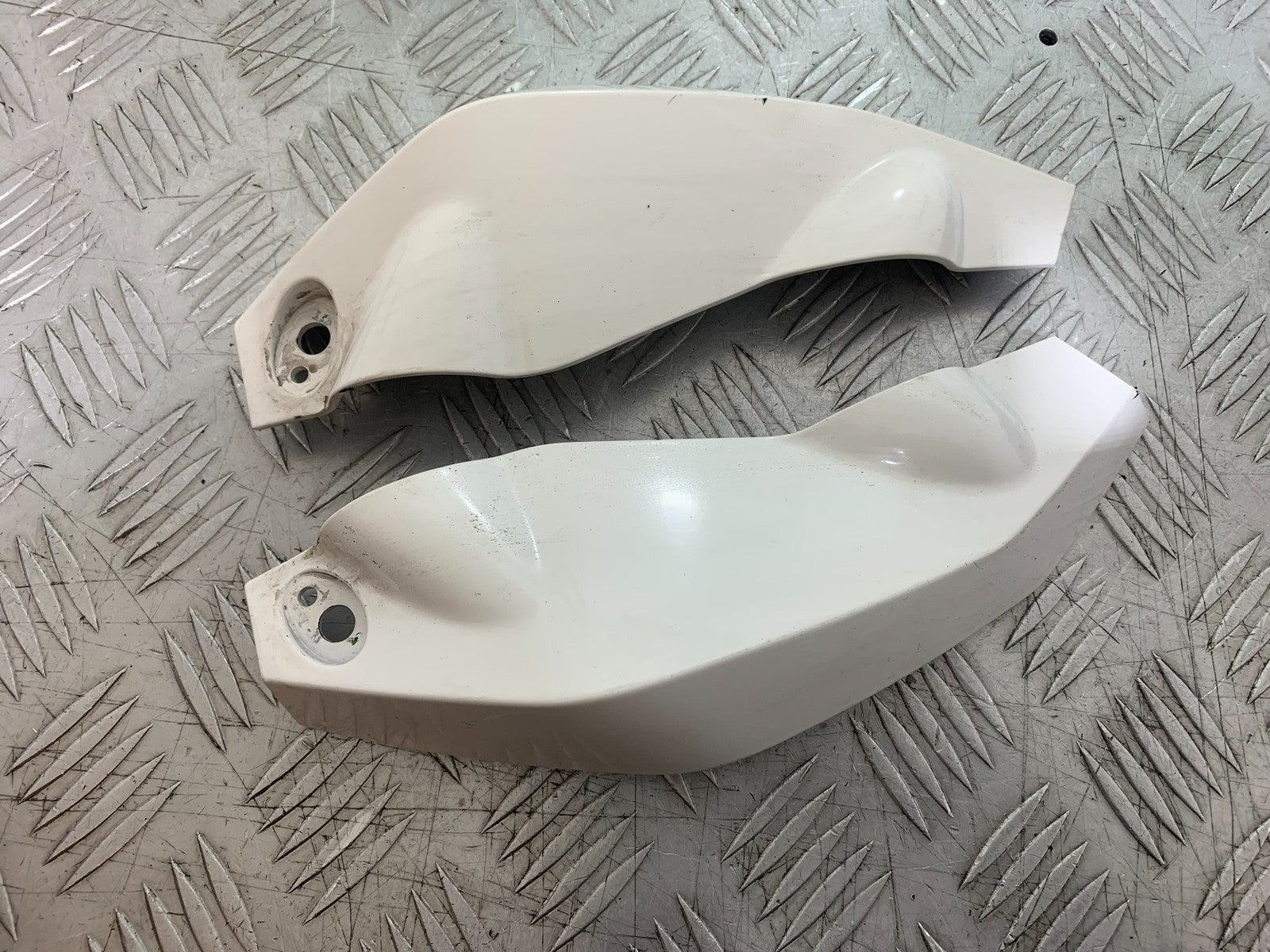 KTM DUKE 125 LEFT AND RIGHT TOP FAIRINGS  YEAR 2012-2016 (CMB1317)