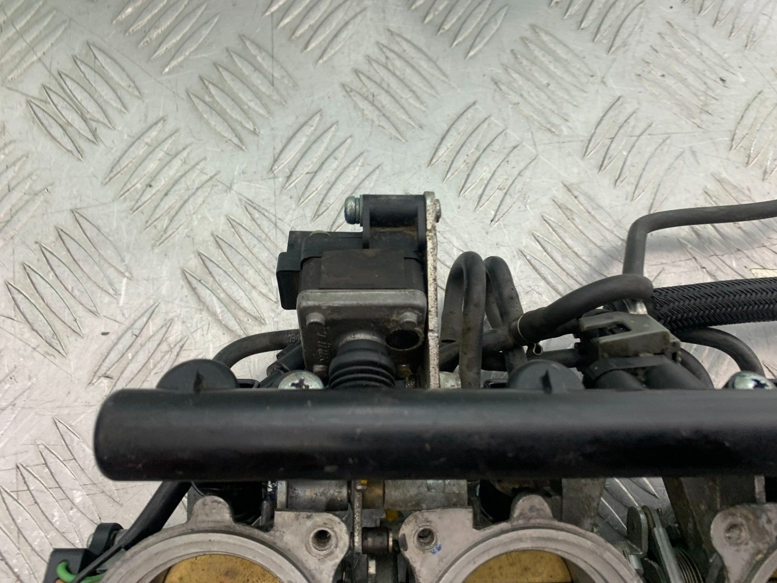 TRIUMPH 675 STREET TRIPLE RX THROTTLE BODIES 2015- 2017 (CMB1299)