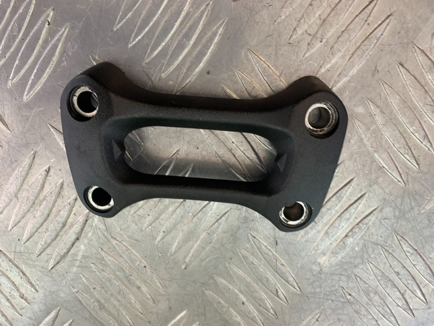 SUZUKI GSX S 1000 GSX-S 1000 HANDLEBAR CLAMP  YEAR 2016-2019 (CMB1082)