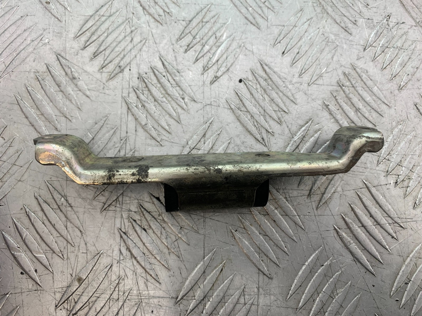 KAWASAKI Z1000 SX TANK BRACKET  YEAR 2014-16 (CMB1264)
