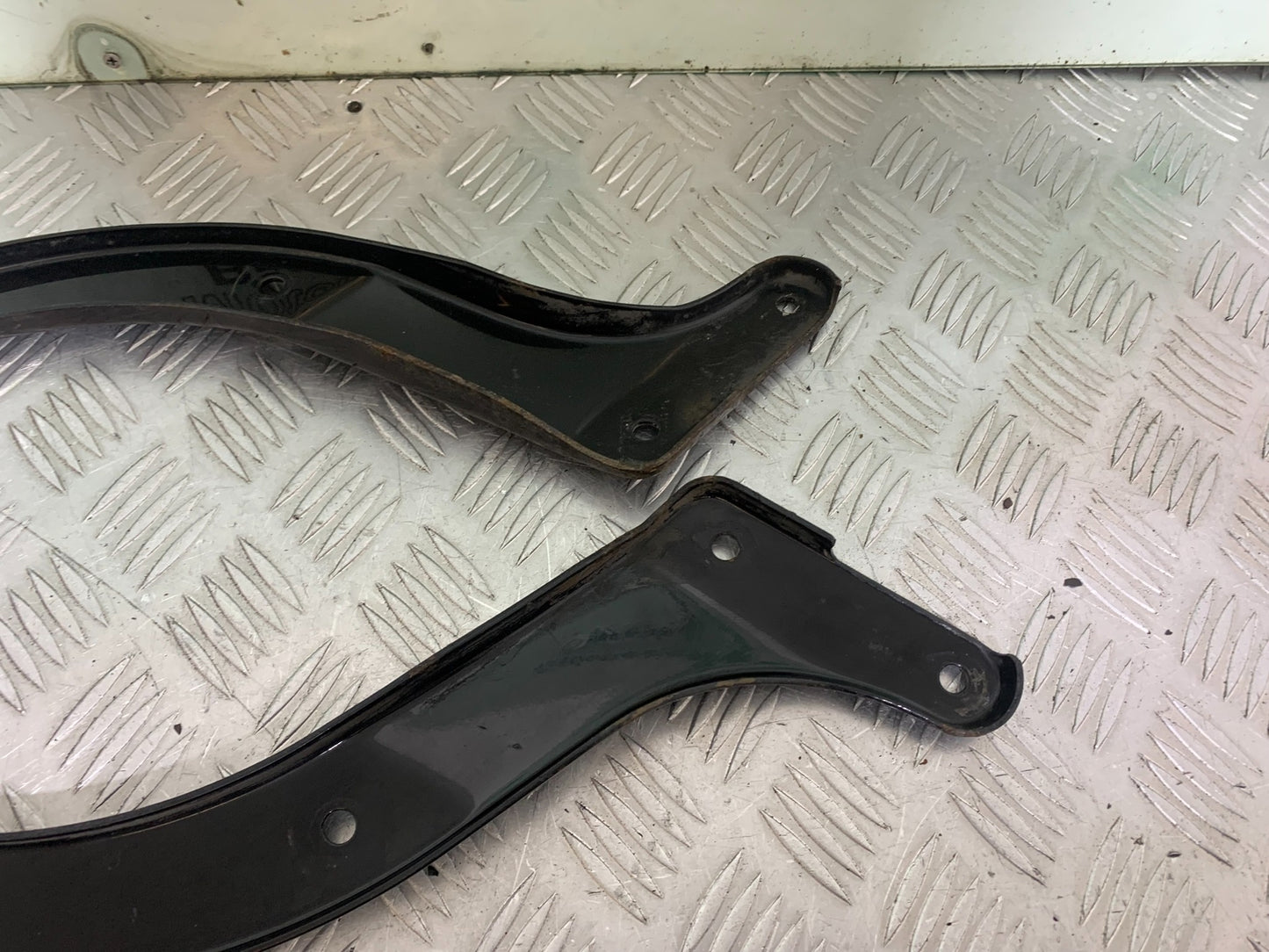 HARLEY DAVIDSON FXS BLACKLINE 1585 REAR FRAME COVERS YEAR 2012 (CMB1147)