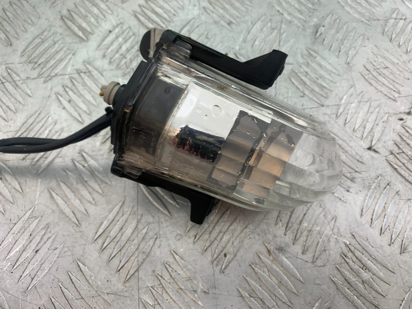 APRILIA RSV1000 R FACTORY MILLE REAR LIGHT 2004-09 (CMB1203)