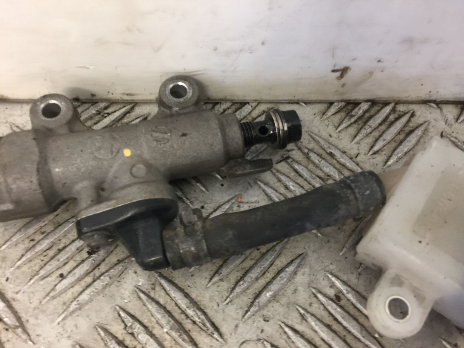 HONDA CBR125 CBR 125 REAR MASTER CYLINDER  YEAR 2011-2017 (STOCK 334)