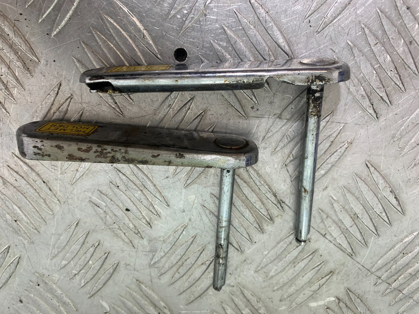 HONDA GL500 GL 500 SILVERWING SEAT BRACKETS   YEAR 1981-82 (CMB1168)