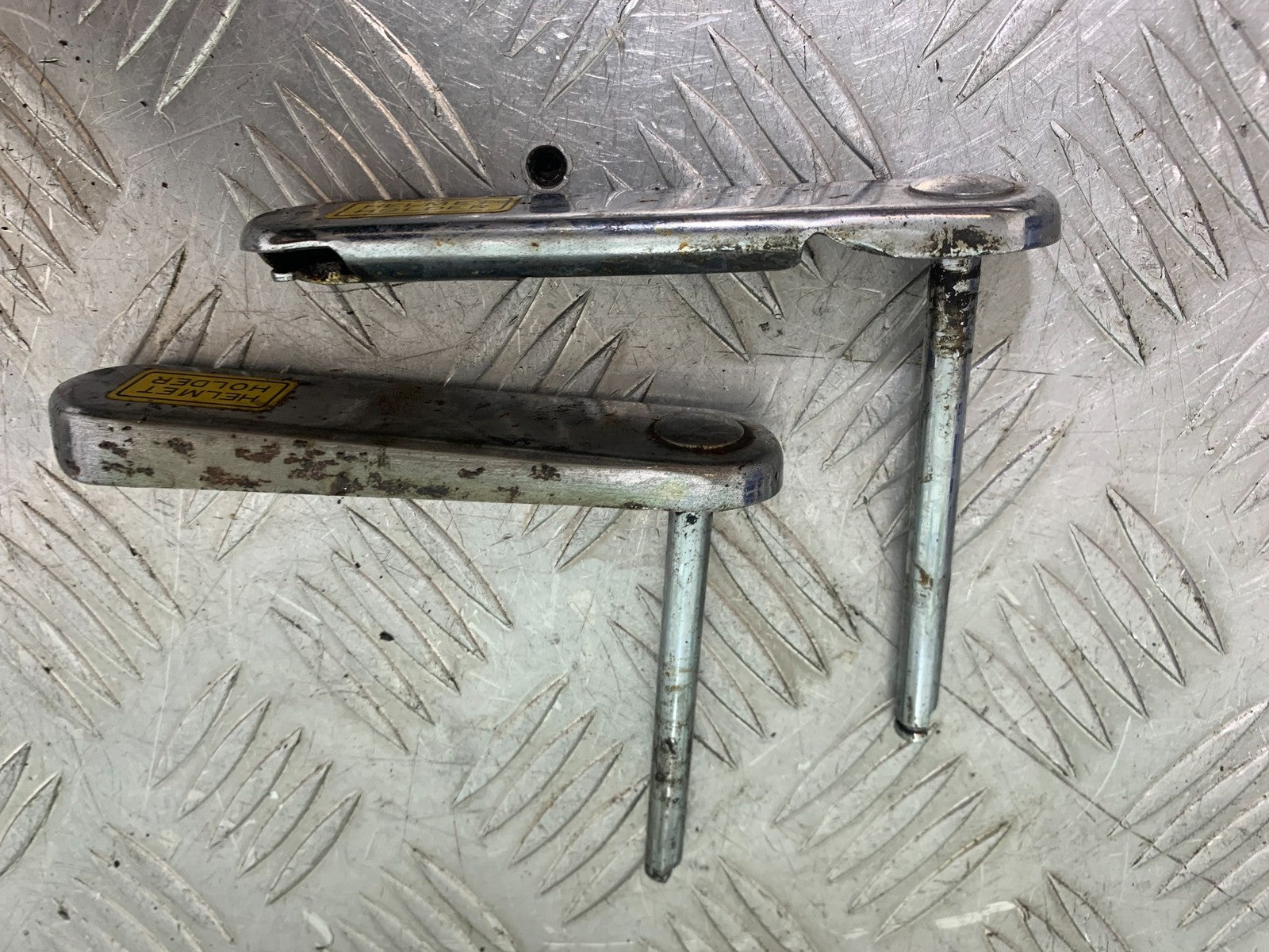 HONDA GL500 GL 500 SILVERWING SEAT BRACKETS   YEAR 1981-82 (CMB1168)