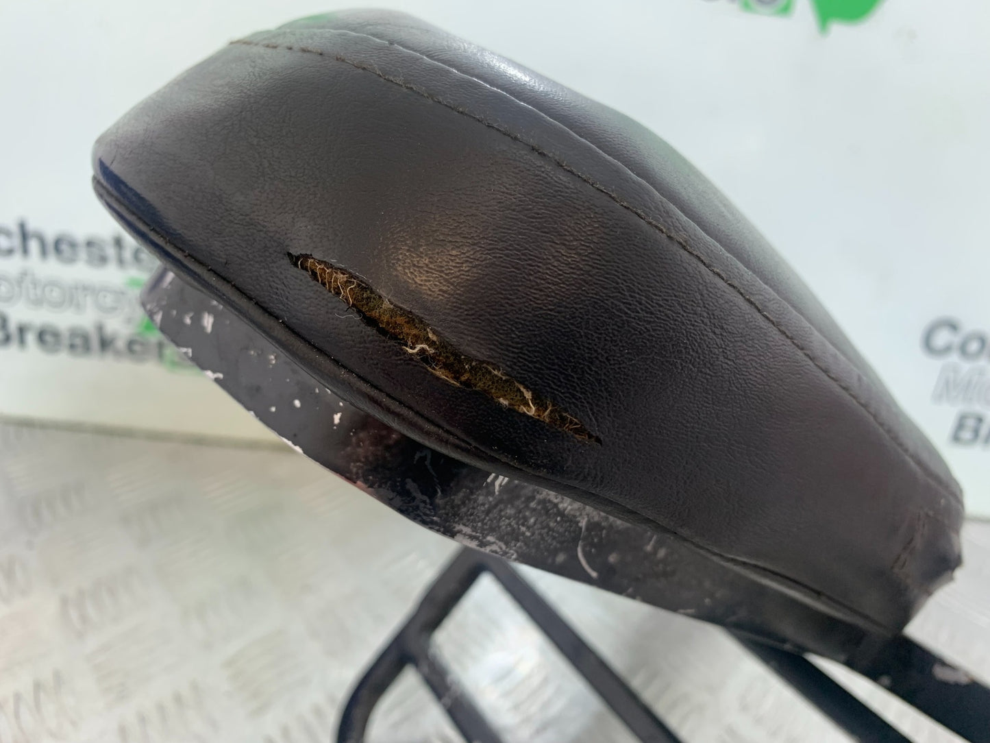 KAWASAKI VN1500 CLASSIC BACKREST AND PAD   YEAR 1999 -2006 (CMB1166)
